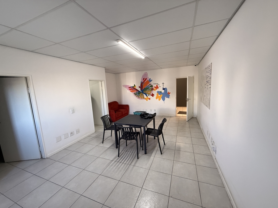 To Let Commercial Property for Rent in Rivergate Western Cape